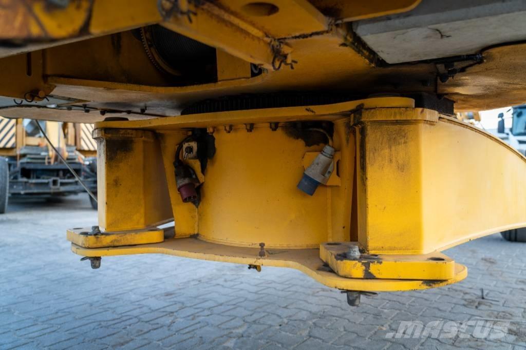 Potain Igo 15 Self erecting cranes