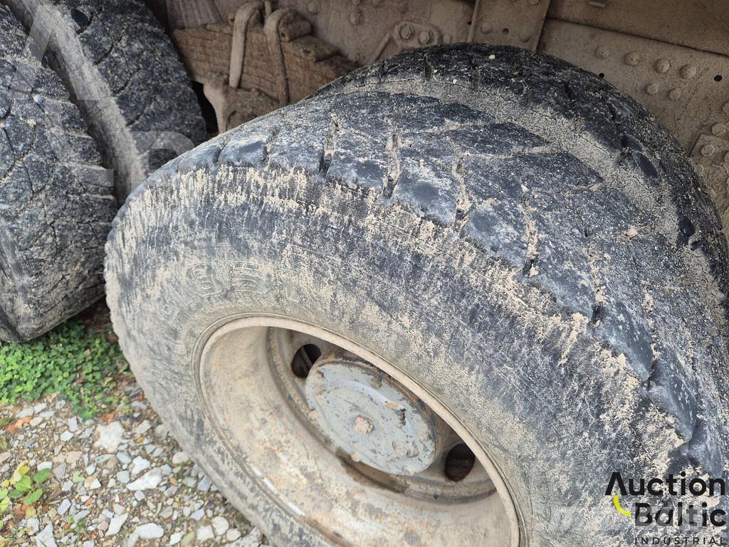 Iveco 260-34 Tanker trucks