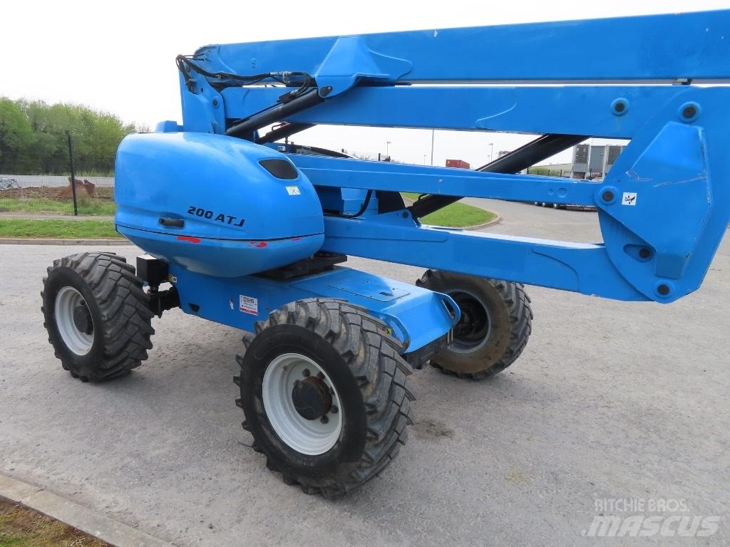 Manitou 200 ATJ Articulated boom lifts