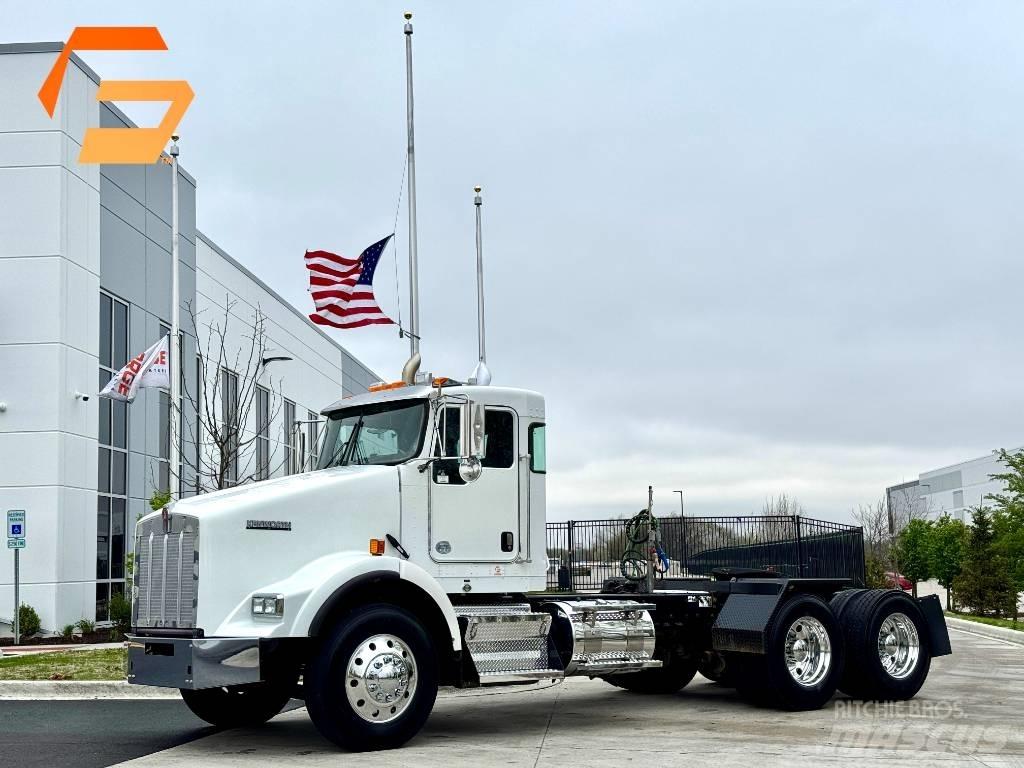 Kenworth T800 Truck Tractor Units