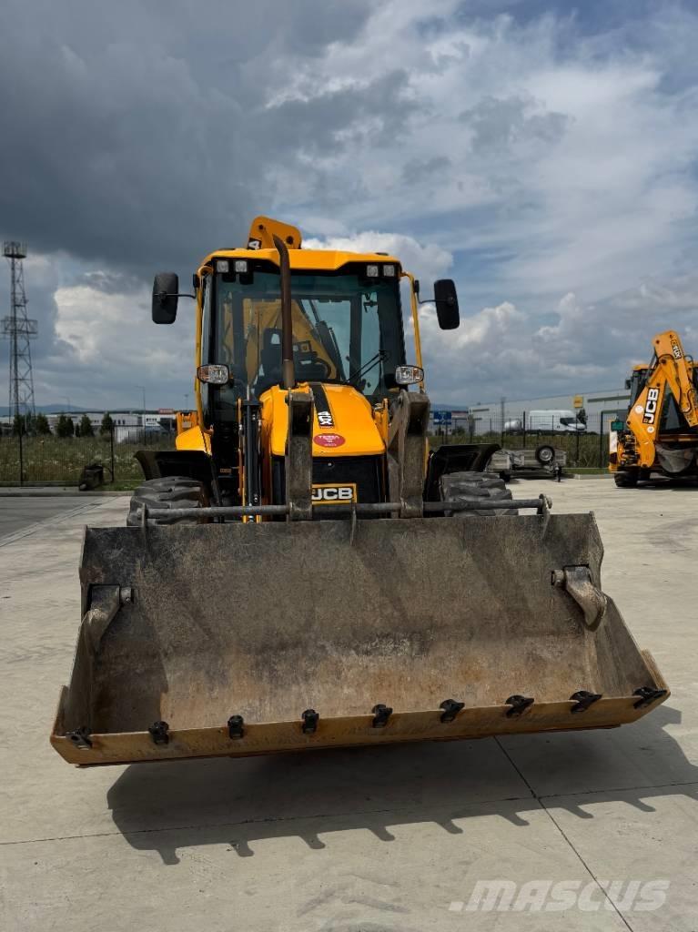JCB 4 CX Pro TLB's
