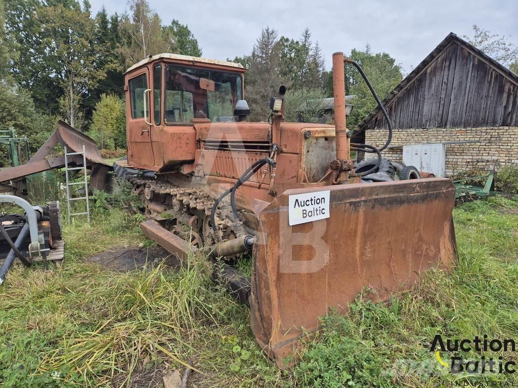  Onbekend DT-75 Crawler dozers