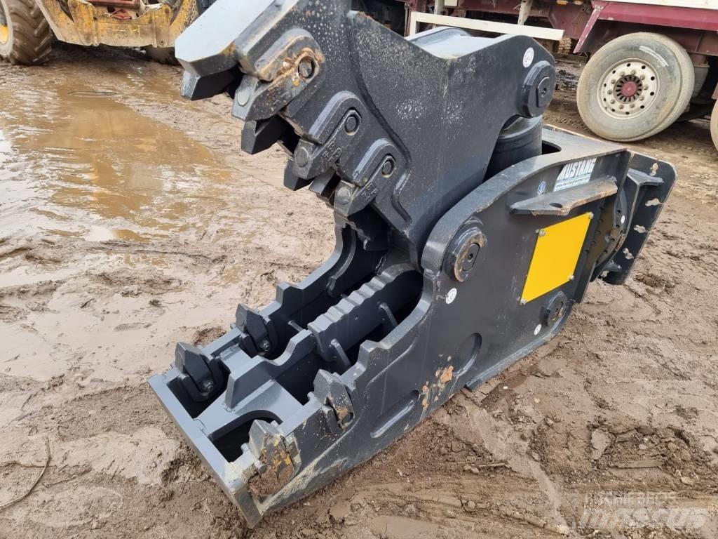 Mustang RH 16 Crushers