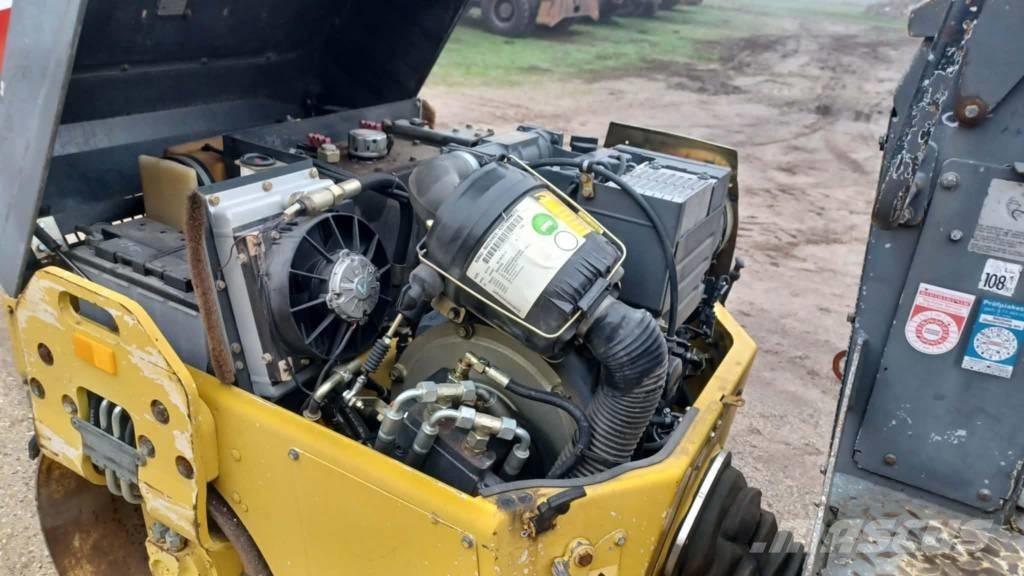 Bomag BW 100 AD-3 Twin drum rollers
