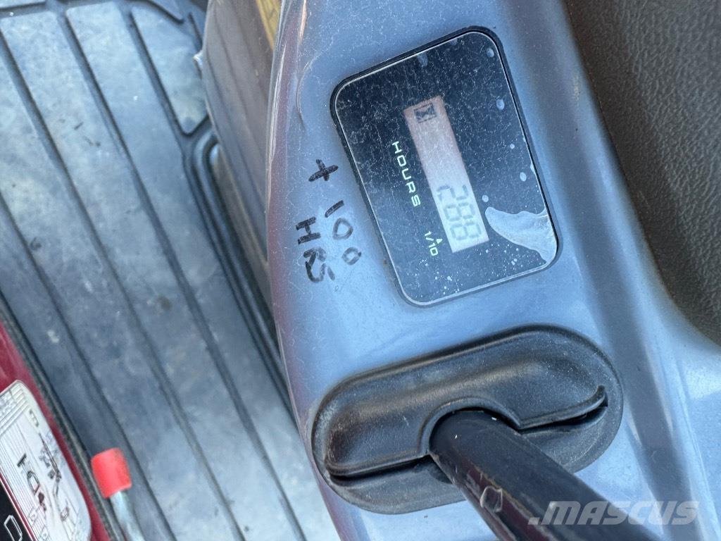 Yanmar SV08 (1F117) Mini excavators < 7t