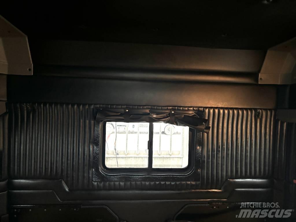 Kenworth T 800 Truck Tractor Units