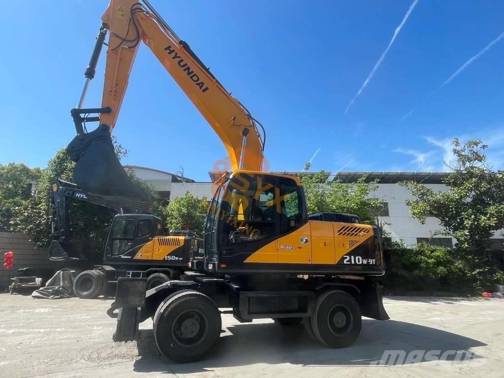 Hyundai R210W-9 Wheeled excavators