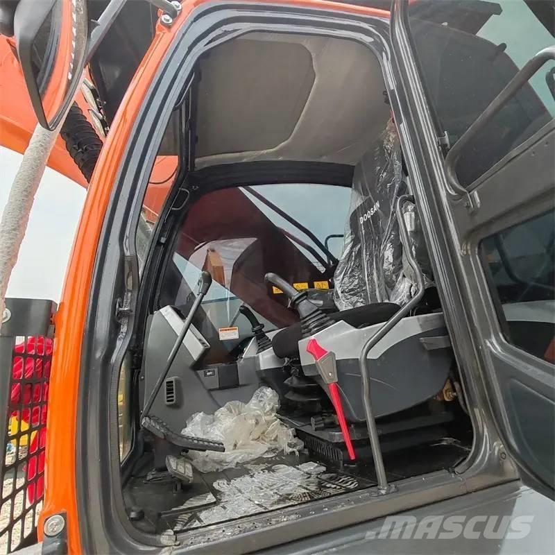 Doosan DX 300 LC Mini excavators < 7t