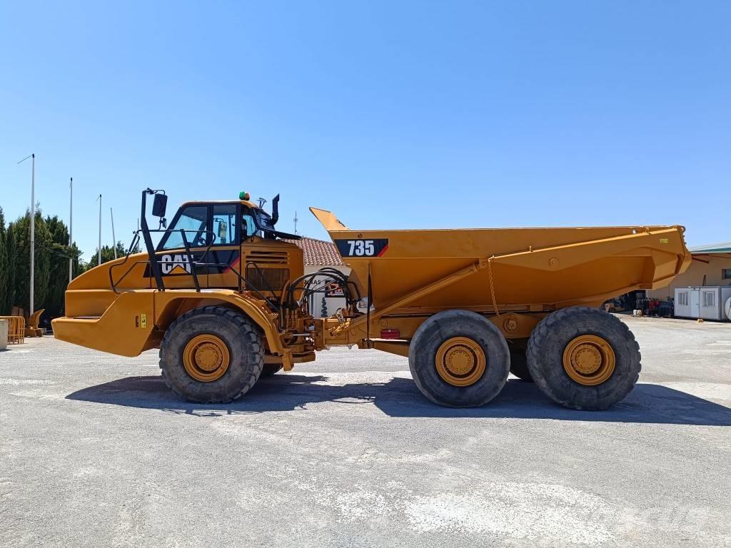 CAT 735 Articulated Haulers