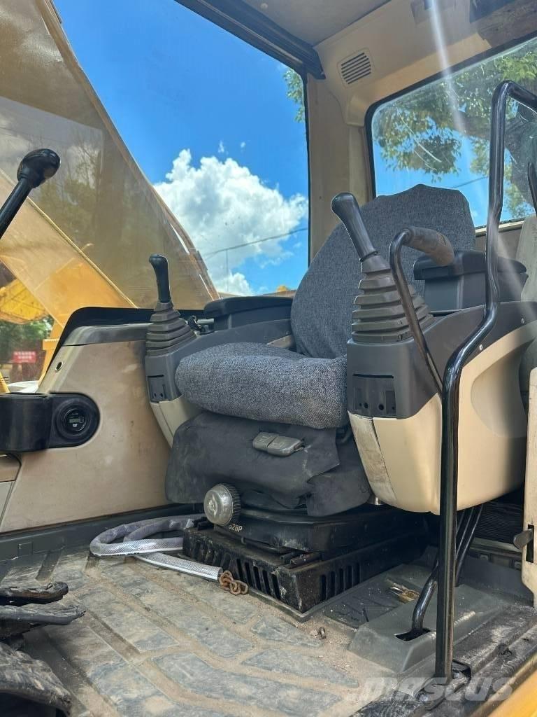 CAT 320C Midi excavators  7t - 12t