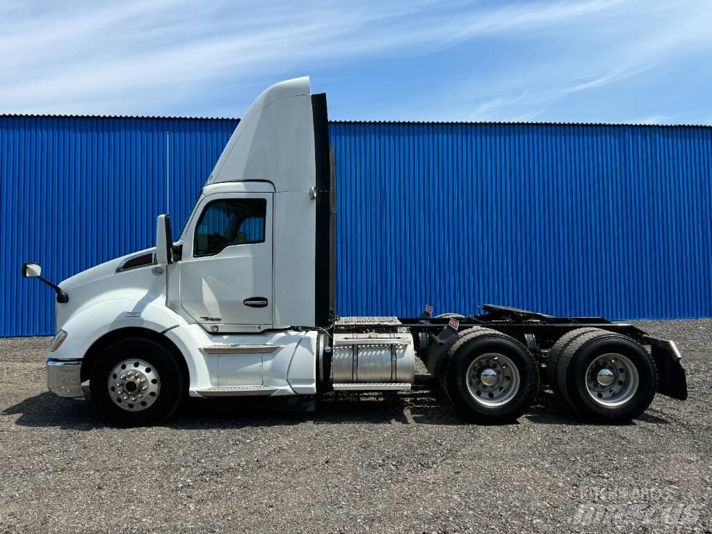 Kenworth T 680 Truck Tractor Units