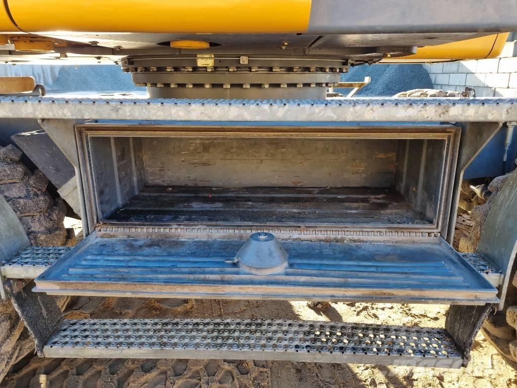 Liebherr A 918 Wheeled excavators