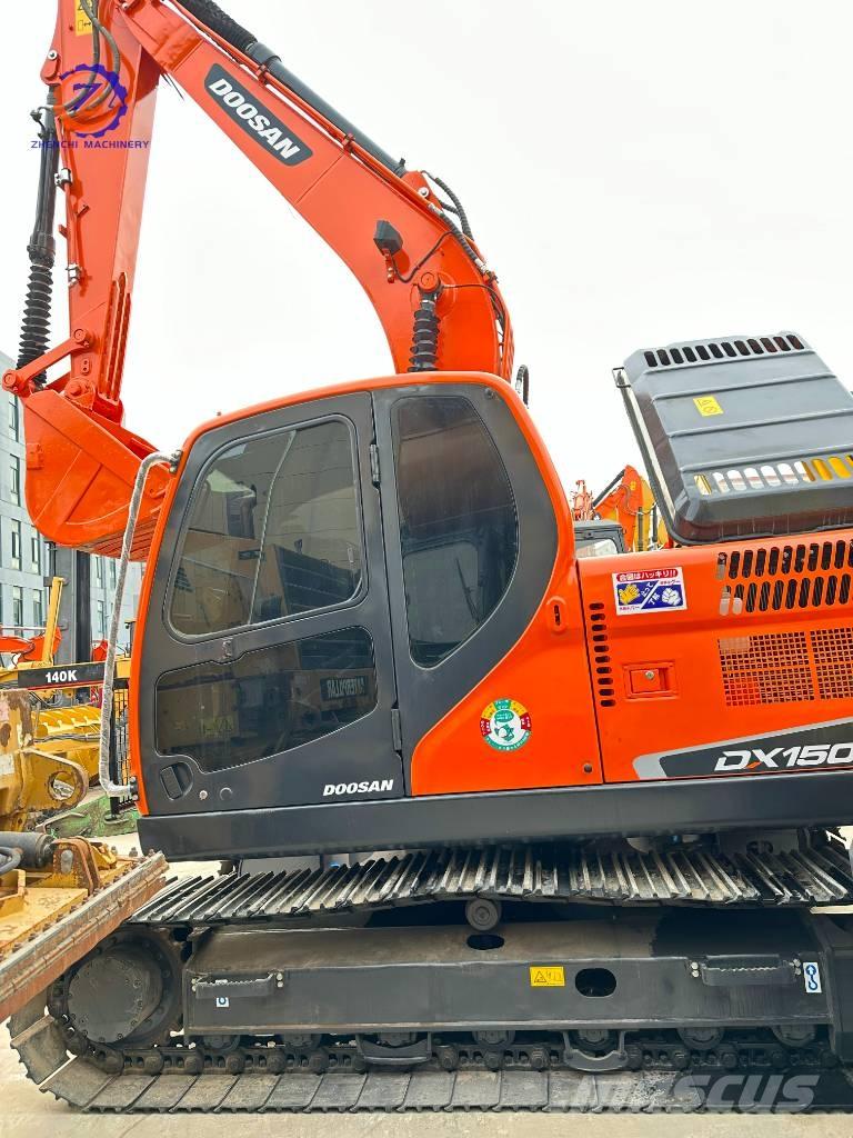 Doosan DX 150 Midi excavators  7t - 12t