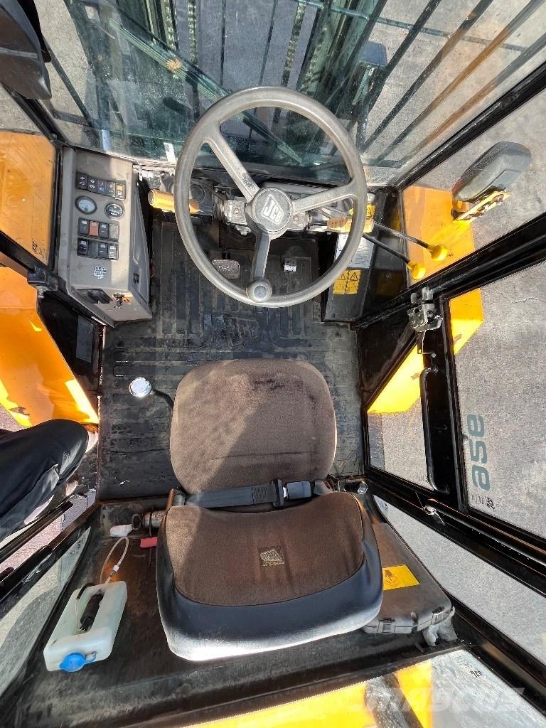 JCB 926 RTFL Rough terrain truck