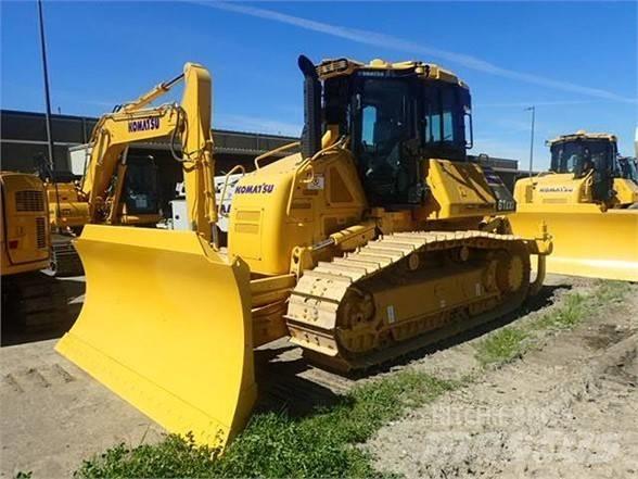 Komatsu D61EXi-24 Crawler dozers