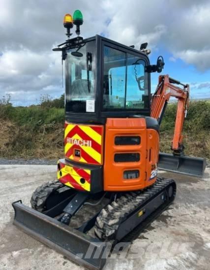Hitachi Zaxis 26 U Mini excavators < 7t
