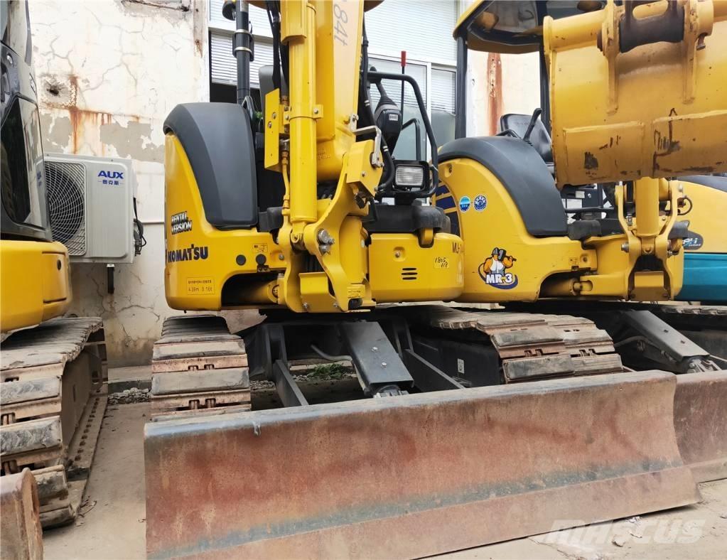Komatsu PC30MR-5 Mini excavators < 7t