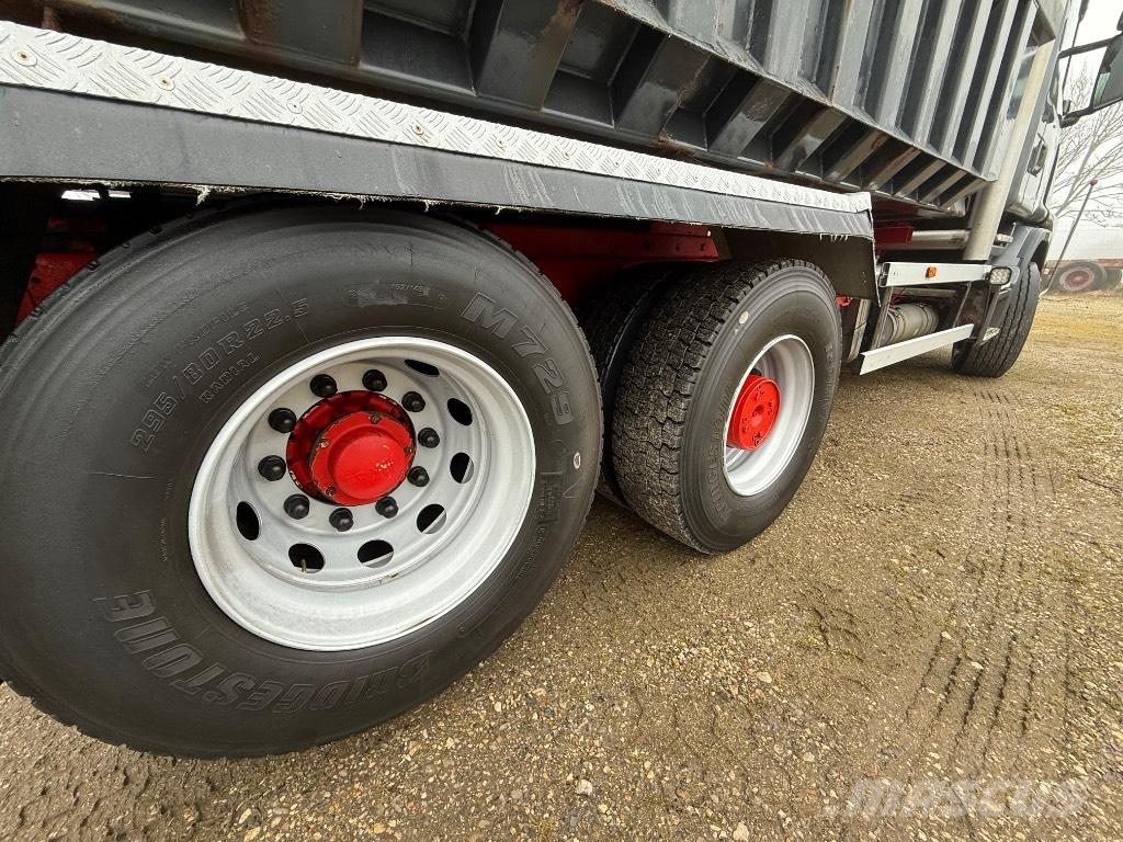 Scania T 144-530 Tipper trucks