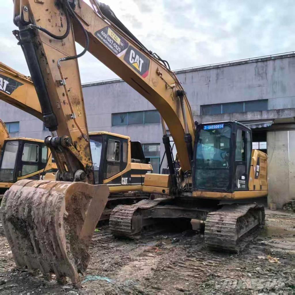 CAT 320 Midi excavators  7t - 12t