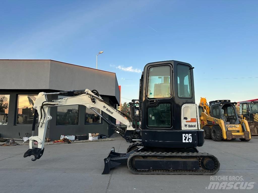 Bobcat E25EM Mini excavators < 7t