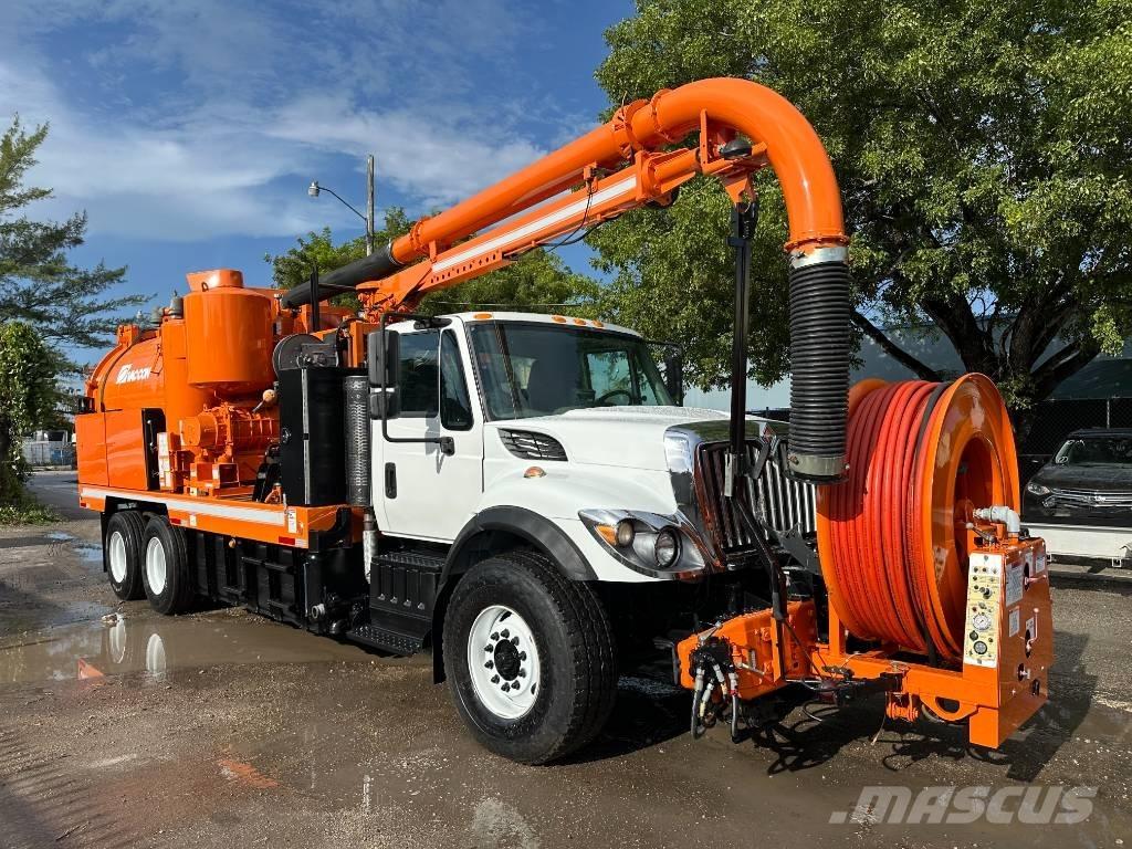International 7400 Sewage disposal Trucks
