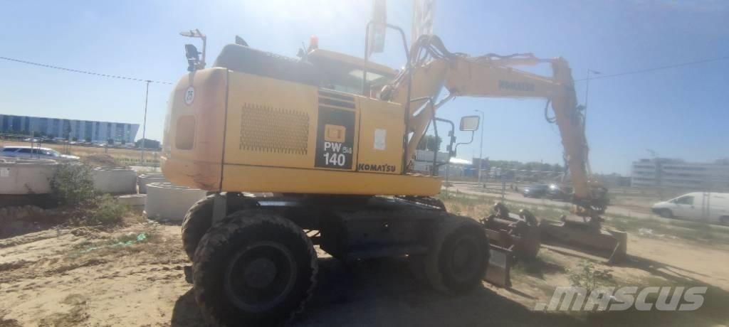 Komatsu PW 140-7 Wheeled excavators