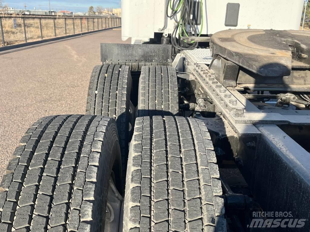Kenworth T 880 Truck Tractor Units