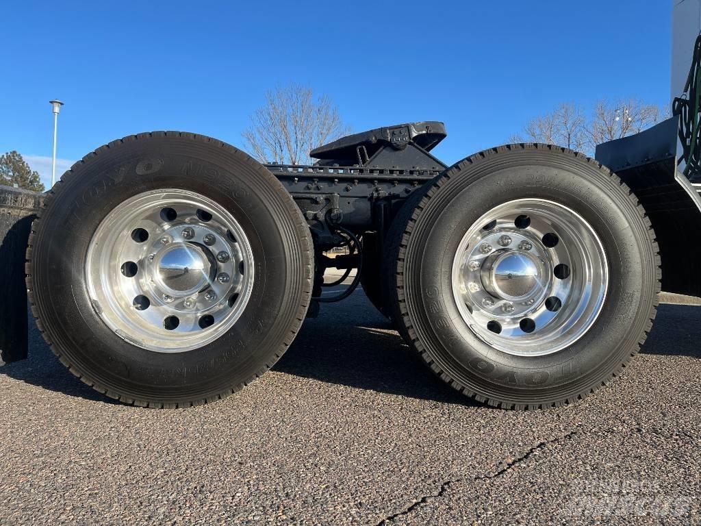 Kenworth T 880 Truck Tractor Units