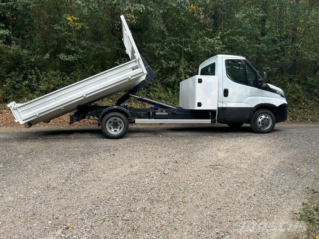 Iveco Daily 35C16 Box body