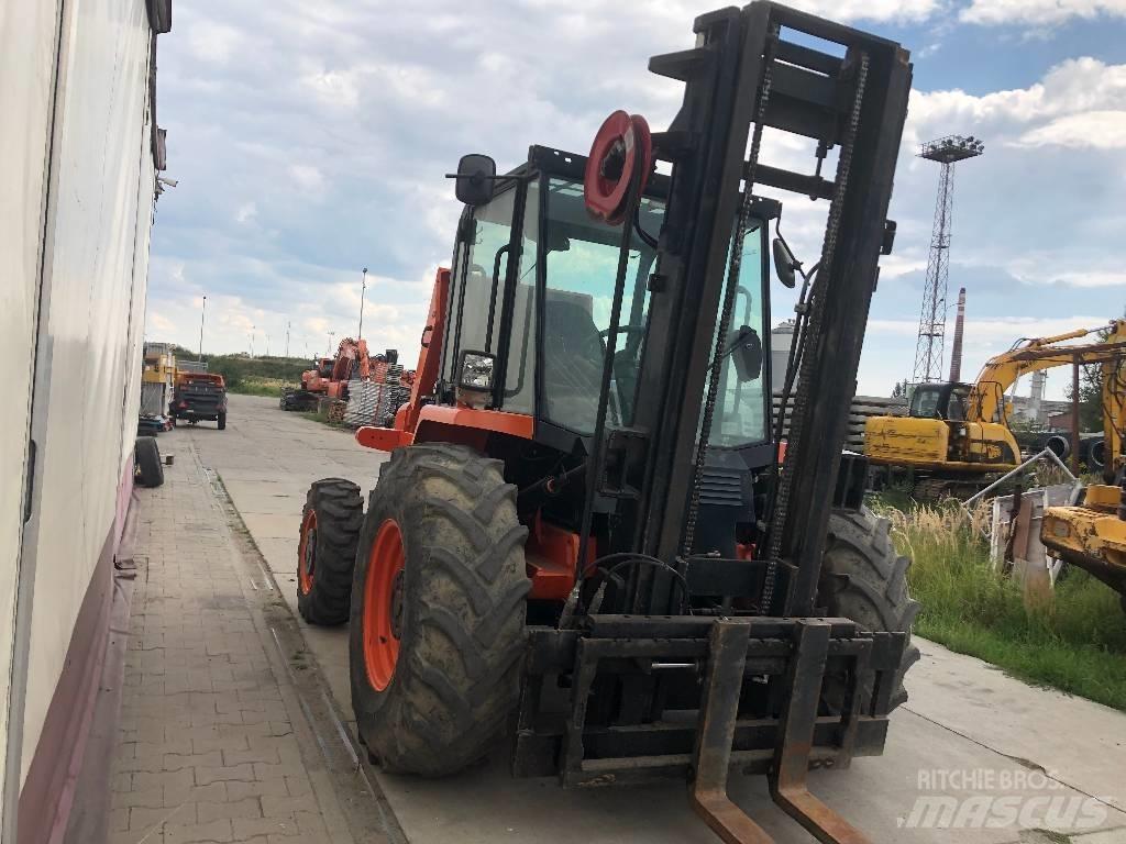 JCB 930-4 Rough terrain truck