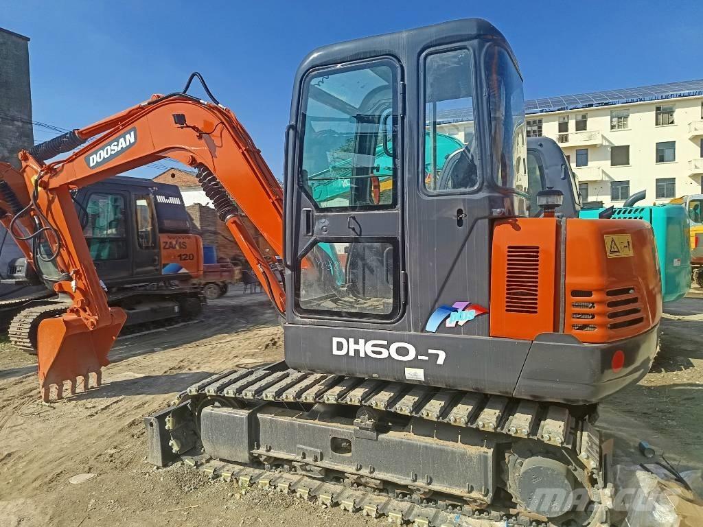 Doosan DH 60-7 Mini excavators < 7t