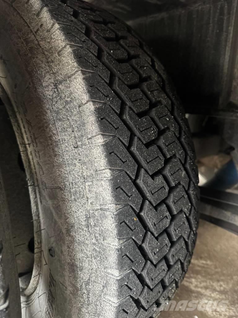 Broshuis jumbo Flatbed/Dropside semi-trailers