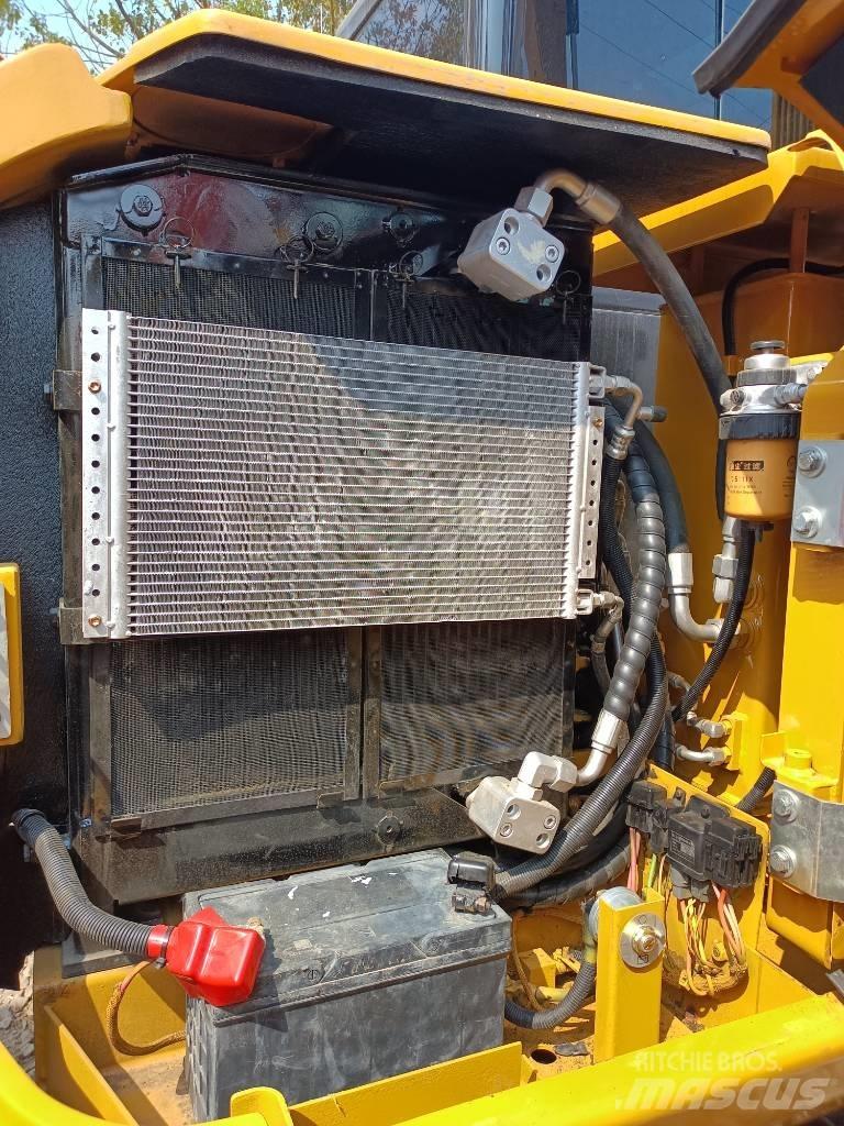 CAT 306 Mini excavators < 7t