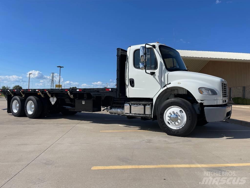 Freightliner M 106 Flatbed/Dropside trucks