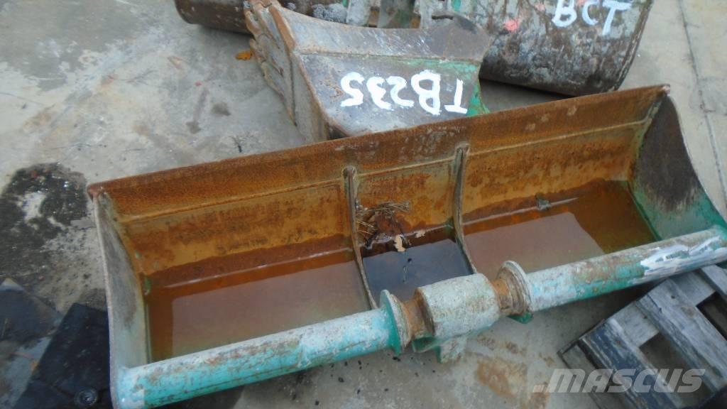 Takeuchi TB 235 Mini excavators < 7t