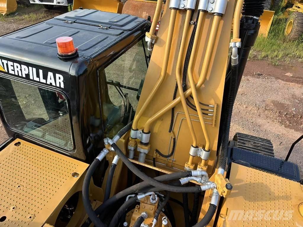 CAT 330D Crawler excavators