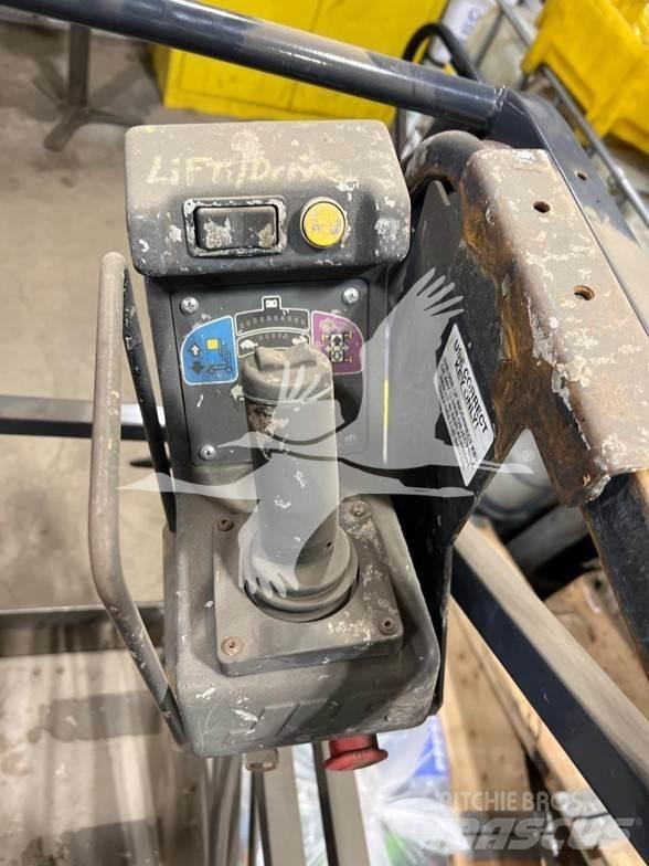 JLG 20MVL Vertical mast lifts