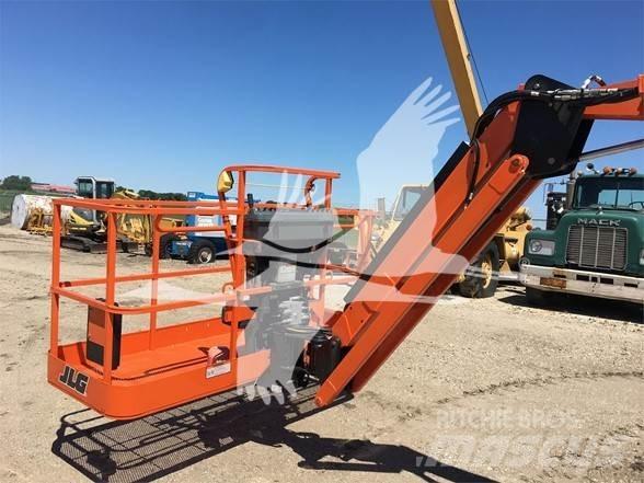 JLG 800AJ Articulated boom lifts