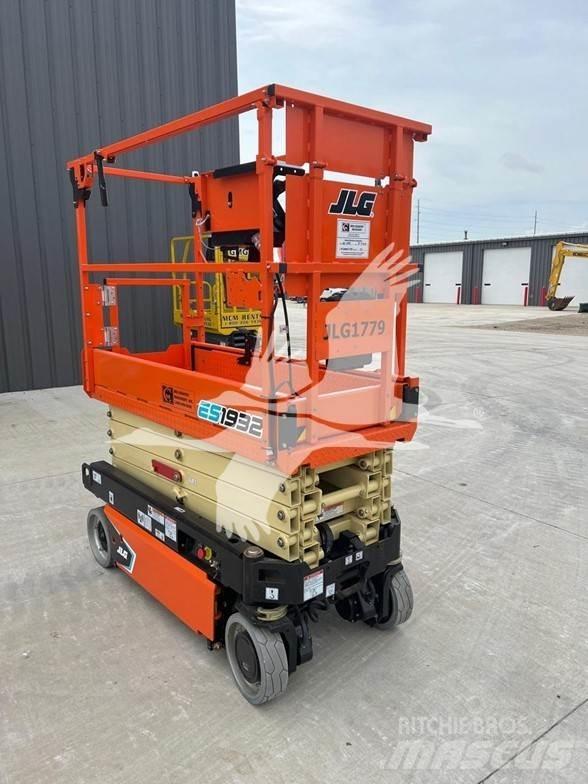 JLG ES1932 Scissor lifts