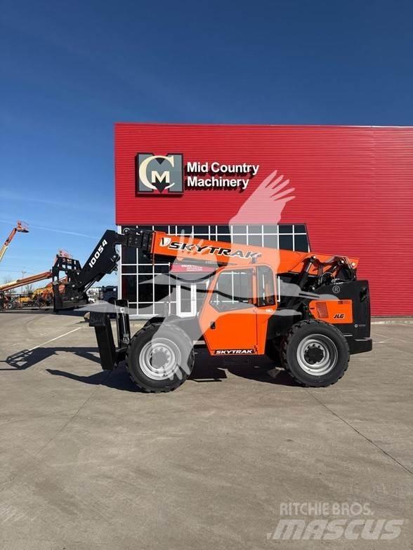 SkyTrak 10054 Telescopic handlers