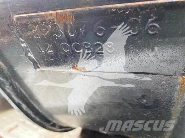 TAG SK55SRX-6E Buckets
