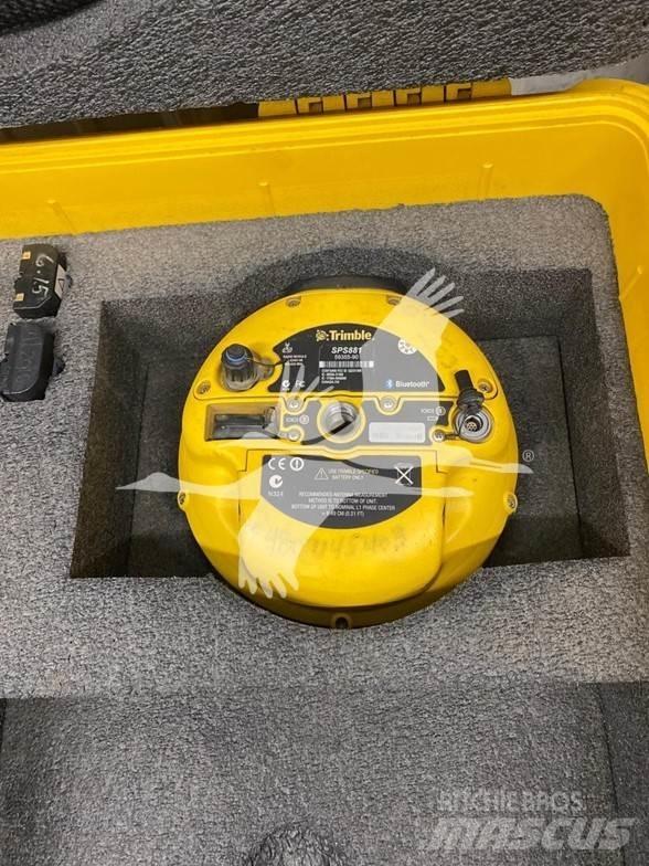 Trimble SPS881 Other