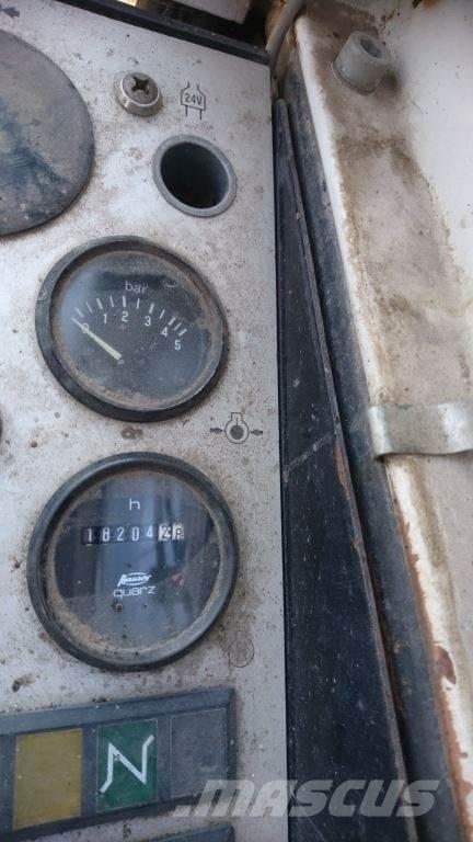 Liebherr A900 Wheeled excavators