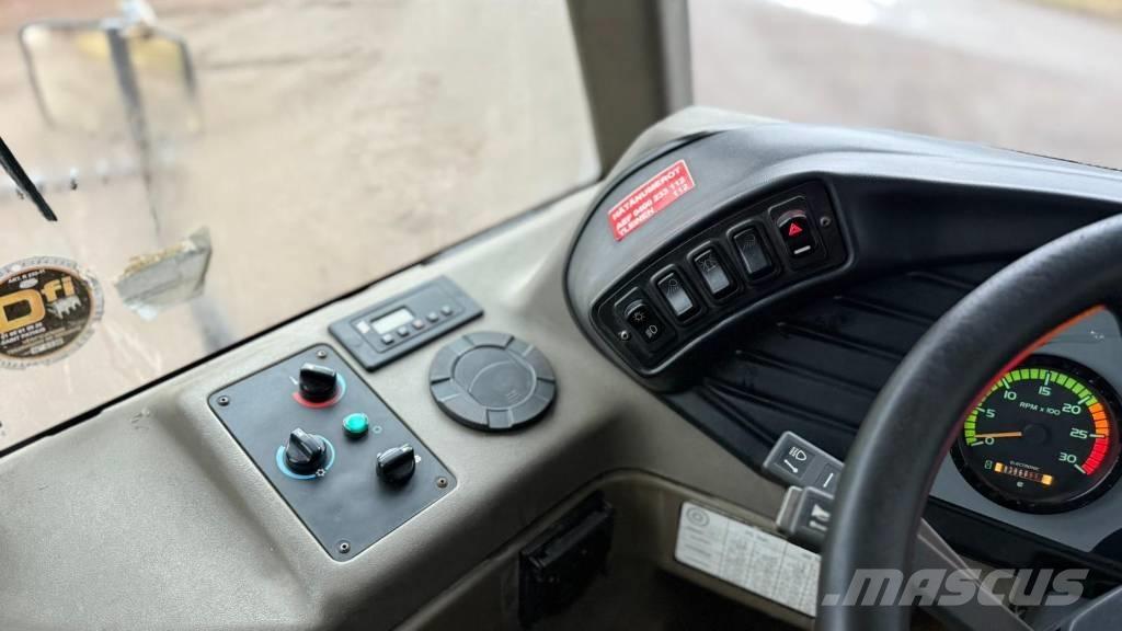 CASE 330 B Articulated Haulers