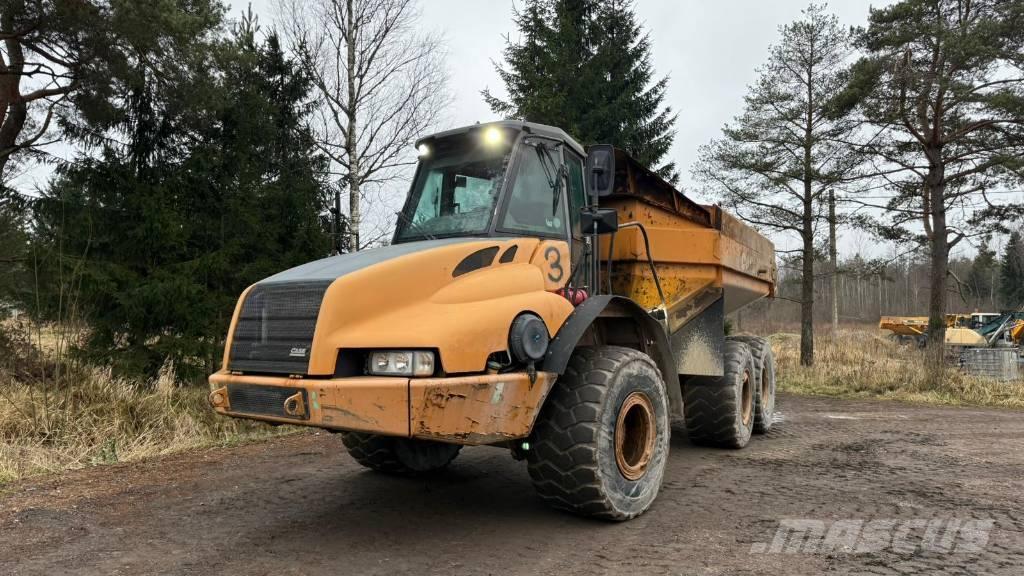 CASE 330 B Articulated Haulers