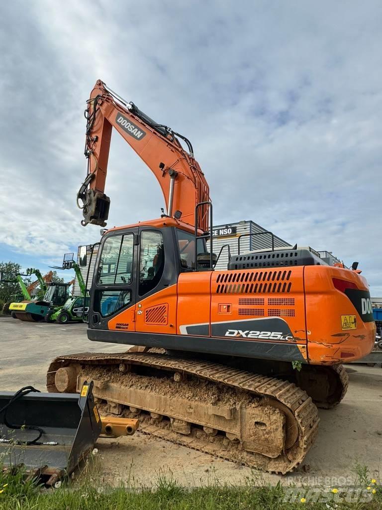 Doosan DX 225 LC-5 Crawler excavators