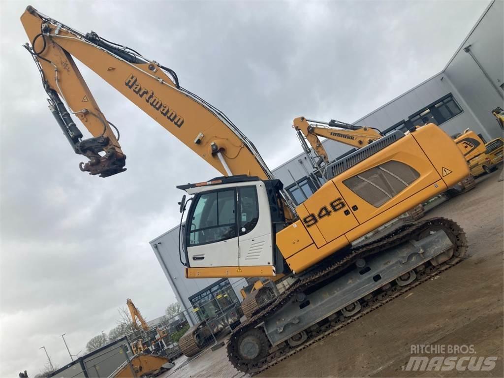 Liebherr R946 Crawler excavators