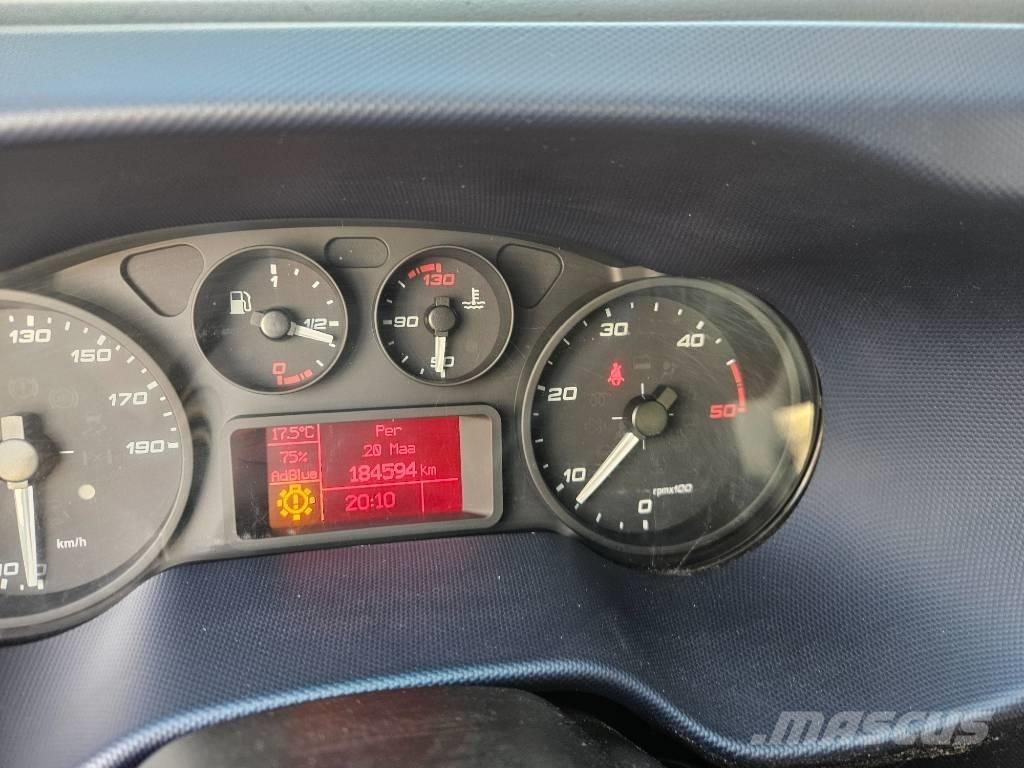 Iveco 35S18 Box body