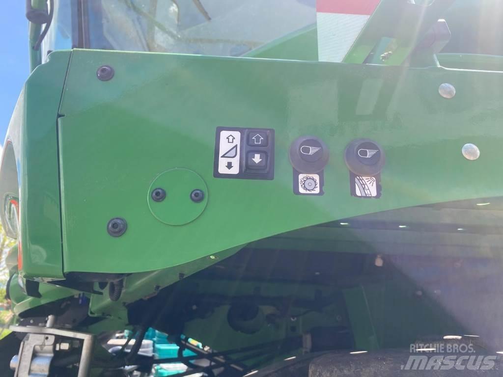 John Deere 8200 Forage harvesters