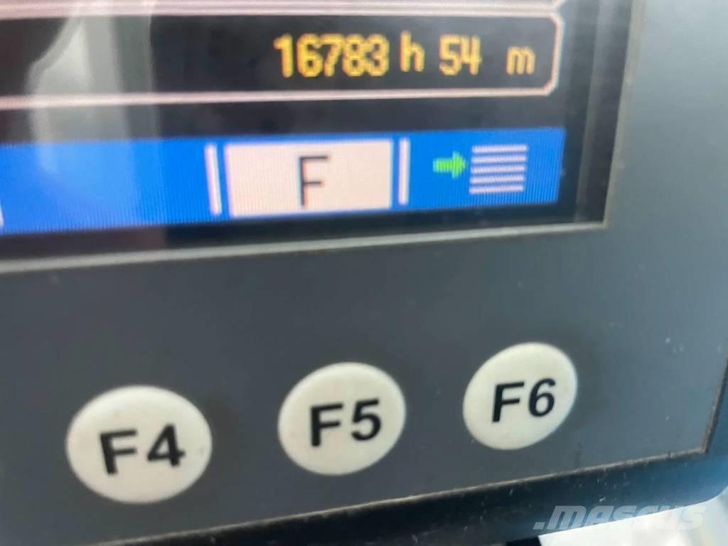 Fuchs MHL350 Waste / industry handlers